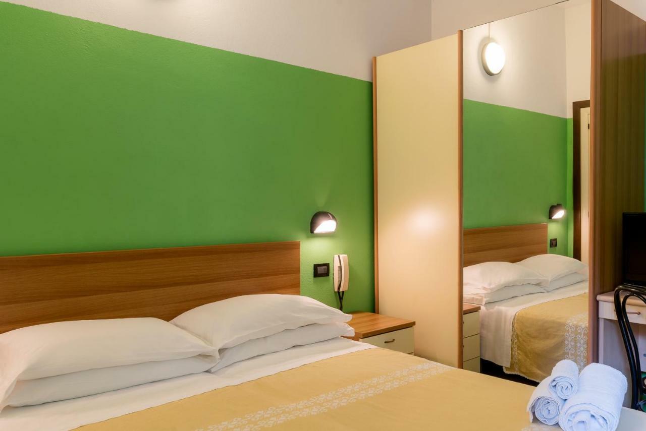 Hotel T Depandance Rimini Luaran gambar